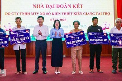 Châu Thành trao 7 căn nhà Đại đoàn kết, kinh phí gần 500 triệu đồng