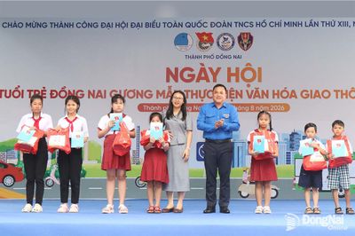 Sôi nổi Ngày hội Tuổi trẻ Đồng Nai gương mẫu thực hiện văn hóa giao thông