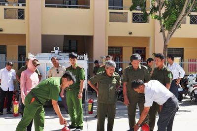 Ra mắt mô hình “Tổ liên gia an toàn PCCC” và “Điểm chữa cháy công cộng” tại Phường Quy Nhơn Nam