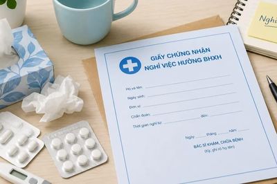 Giấy nghỉ ốm chưa lên hệ thống BHXH, người lao động cần làm gì để không chậm hưởng chế độ?