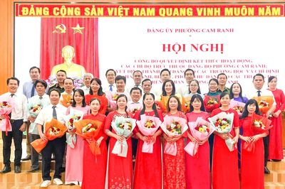 Đảng ủy phường Cam Ranh công bố quyết định thành lập 3 đảng bộ trường học
