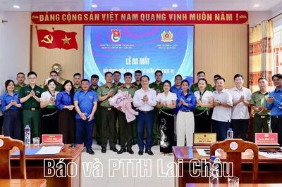 Lễ ra mắt Đội Thanh niên xung kích vì nhân dân phục vụ