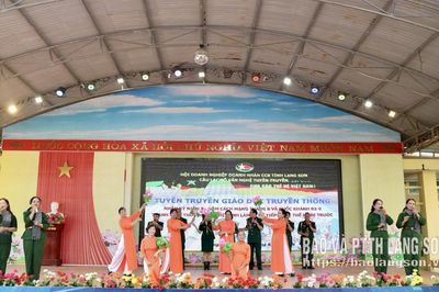 Trên 1.600 học sinh Trường THPT Cao Lộc được giáo dục truyền thống cách mạng