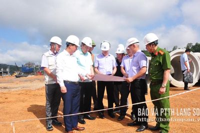 Bí thư Đảng ủy phường Đông Kinh kiểm tra công tác giải phóng mặt bằng Dự án Khu đô thị Green Garden