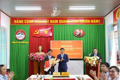 Đồng chí Châu Ngọc Lương giữ chức Bí thư Đảng ủy xã Quảng Sơn