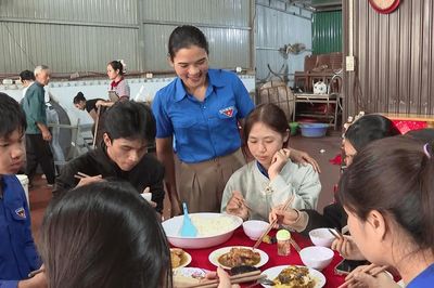 Những cán bộ bám cơ sở, gần dân