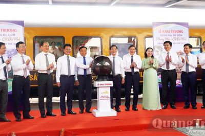 Khai trương đoàn tàu du lịch 'Phong Nha-Cố đô Huế: Hành trình Di sản thế giới'