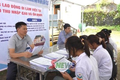 Ngày hội việc làm, tư vấn hướng nghiệp xã Pắc Ngà