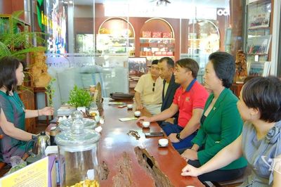 Đánh thức văn hóa trong chén trà