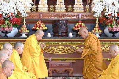 Chư Tăng Ni các trú xứ trên địa bàn phường Vũng Tàu (TP.HCM) làm Lễ Tứ tứ