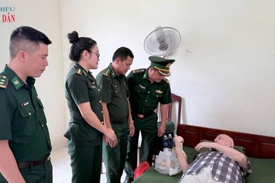 Kịp thời hỗ trợ y tế cho nam du khách quốc tịch Mỹ tại Cửa khẩu quốc tế Lao Bảo