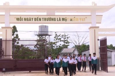 Đắk Lắk: Trường mới nơi biên giới, thêm niềm vui đến lớp