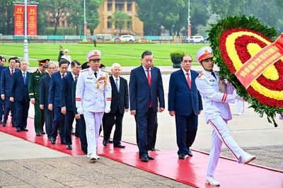 Lãnh đạo Đảng, Nhà nước vào Lăng viếng Chủ tịch Hồ Chí Minh dịp 2/9