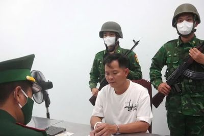Phá đường dây tổ chức đưa người xuất, nhập cảnh trái phép