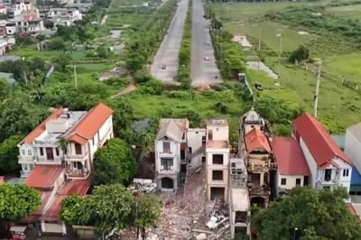 Người dân tích cực bàn giao đất cho đường Liên khu vực 8