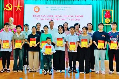 Hội Khuyến học tỉnh Sơn La khởi động Chương trình 'Cùng em đến trường' năm 2026