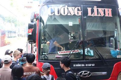 Ngày cuối trước kỳ nghỉ, tàu xe, sân bay tăng cường phục vụ
