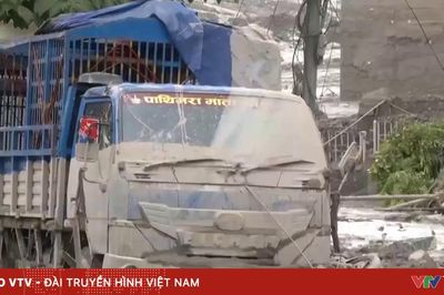 Nỗ lực tìm kiếm người mất tích sau thảm họa lũ quét tại biên giới Nepal - Trung Quốc