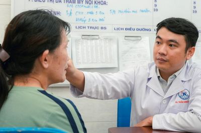 Phẫu thuật thẩm mỹ tại cơ sở làm đẹp, người phụ nữ biến chứng nặng