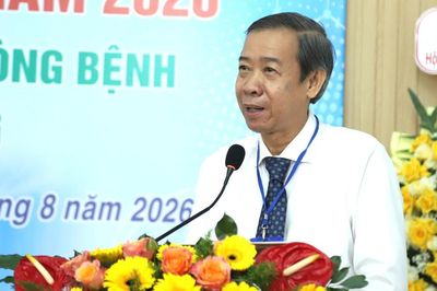 'Y tế cơ sở phải là nơi đưa tiến bộ y học đến gần dân nhất'