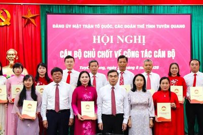 Tuyên Quang thành lập 20 chi bộ trực thuộc Đảng bộ MTTQ, các đoàn thể tỉnh