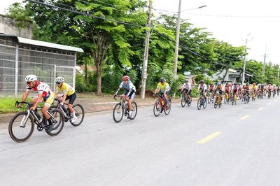 Sôi nổi giải đua xe đạp mừng Quốc khánh 2.9 ở An Giang