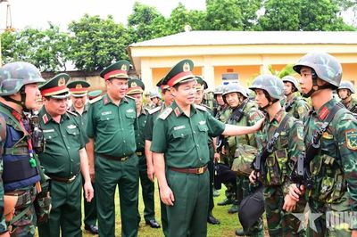 Khẳng định sức mạnh lực lượng vũ trang trên quê hương đất Tổ