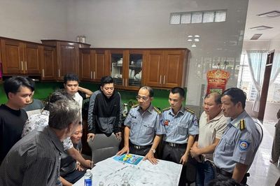 Chi đội Kiểm ngư số 3 thăm hỏi gia đình ngư dân gặp nạn