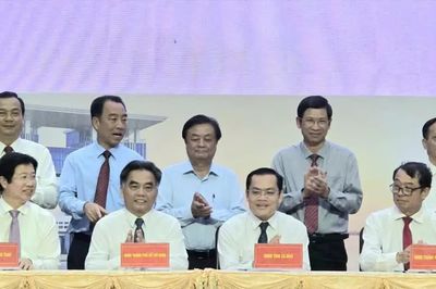 TPHCM và ĐBSCL hợp tác phát triển du lịch: Nâng tầm liên kết chuỗi giá trị