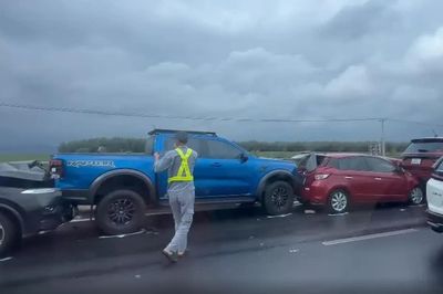 7 ô tô va chạm liên hoàn trên đường cao tốc Phan Thiết - Dầu Giây