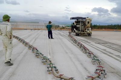 Đường băng mới sân bay Phù Cát sắp bay hiệu chuẩn