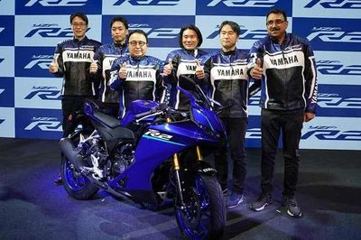 [GALLERY] Yamaha YZF-R2 hoàn toàn mới từ 62,85 triệu đồng, chờ về Việt Nam