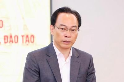 Bộ trưởng Bộ GD&ĐT Hoàng Minh Sơn nêu lý do khiến học sinh gặp áp lực thi cử, học thêm