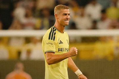 Ronaldo ghi bàn thứ 978, Al Nassr ngược dòng nghẹt thở
