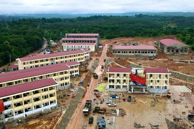 Những công trường không nghỉ trước ngày khai giảng ở biên giới Gia Lai