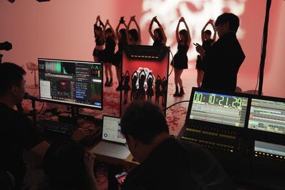 Trung Quốc 'tuýt còi' 7.200 phiên livestream, siết chặt quản lý KOLs