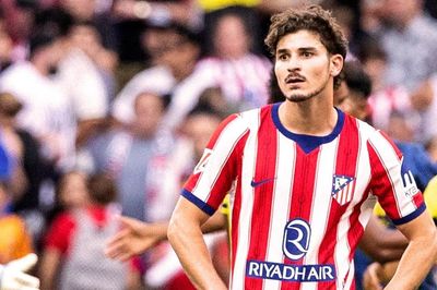 Man City bất ngờ liên hệ đưa Julian Alvarez trở lại Etihad