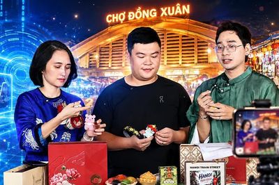 Chợ Đồng Xuân bước vào không gian số, livestream hỗ trợ tiểu thương quảng bá sản phẩm