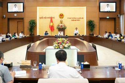 Dự kiến xem xét 27 dự án luật và nghị quyết tại phiên họp thứ 6 của UBTVQH
