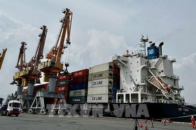 Sản lượng hàng hóa qua các cảng Hải Phòng vượt kịch bản 8 tháng