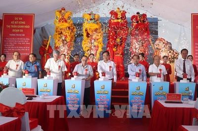 Cà Mau khởi công Dự án kè bờ sông Gành Hào ứng phó sạt lở
