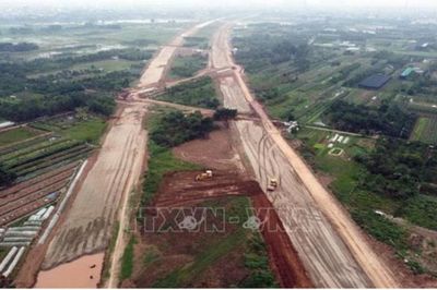 Thủ tướng yêu cầu tăng tốc các dự án cao tốc phía Bắc
