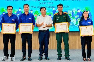 Sức trẻ góp màu xanh cho quê hương Đông Hòa