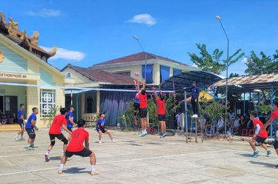 13 đội tranh tài tại Giải bóng chuyền nam 'Thăng Trường khát vọng'