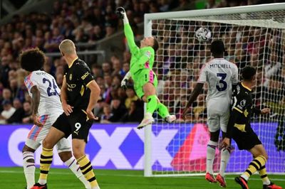 Erling Haaland lập cú đúp, Man City thắng đậm Crystal Palace
