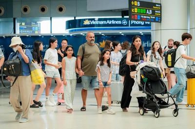 Nội Bài phục vụ hơn 700 chuyến bay ngày đầu nghỉ lễ 2/9