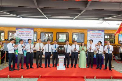 Đoàn tàu du lịch “Phong Nha – Cố đô Huế”: Kết nối hạ tầng xanh, mở rộng không gian kinh tế Di sản miền Trung
