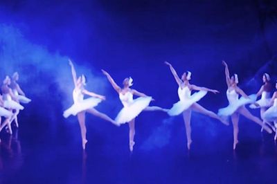 Cú hích thay đổi tư duy làm nghệ thuật công lập