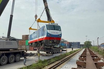 Đường sắt Việt Nam tăng sức kéo với đầu máy diesel thế hệ mới