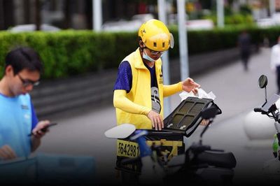 Toàn bộ người dân một huyện bị cấm mua hàng online, cứ đặt hàng là bị hủy